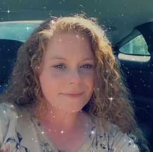 Meet your Posher, Candice